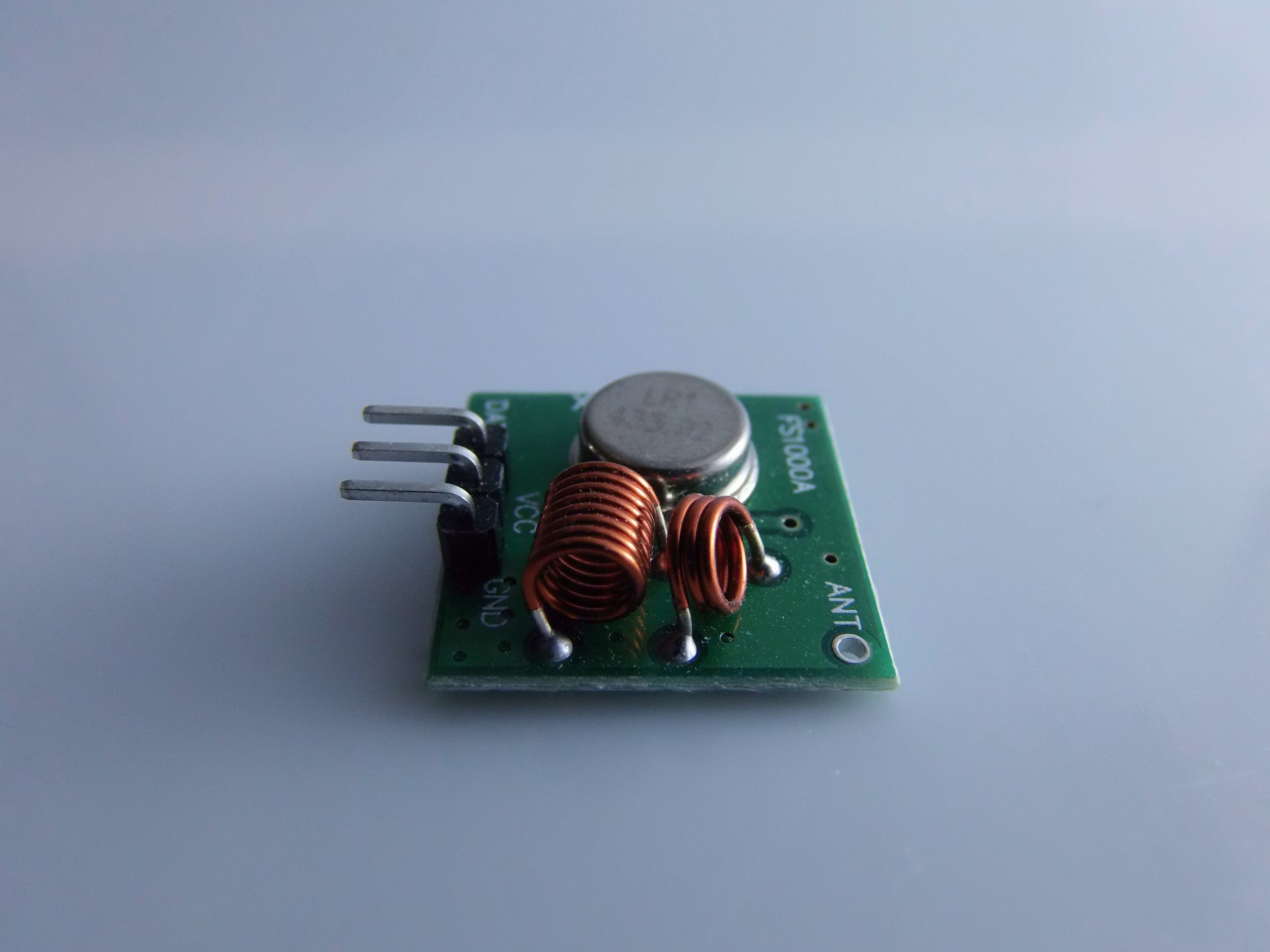 Wireless transmission Modulo 433M ARDUINO comp. super regenerative Modulo anti-theft alarm Trasmettitore Wireless transmission Modulo 433M ARDUINO comp. super regenerative Modulo anti-theft alarm Trasmettitore