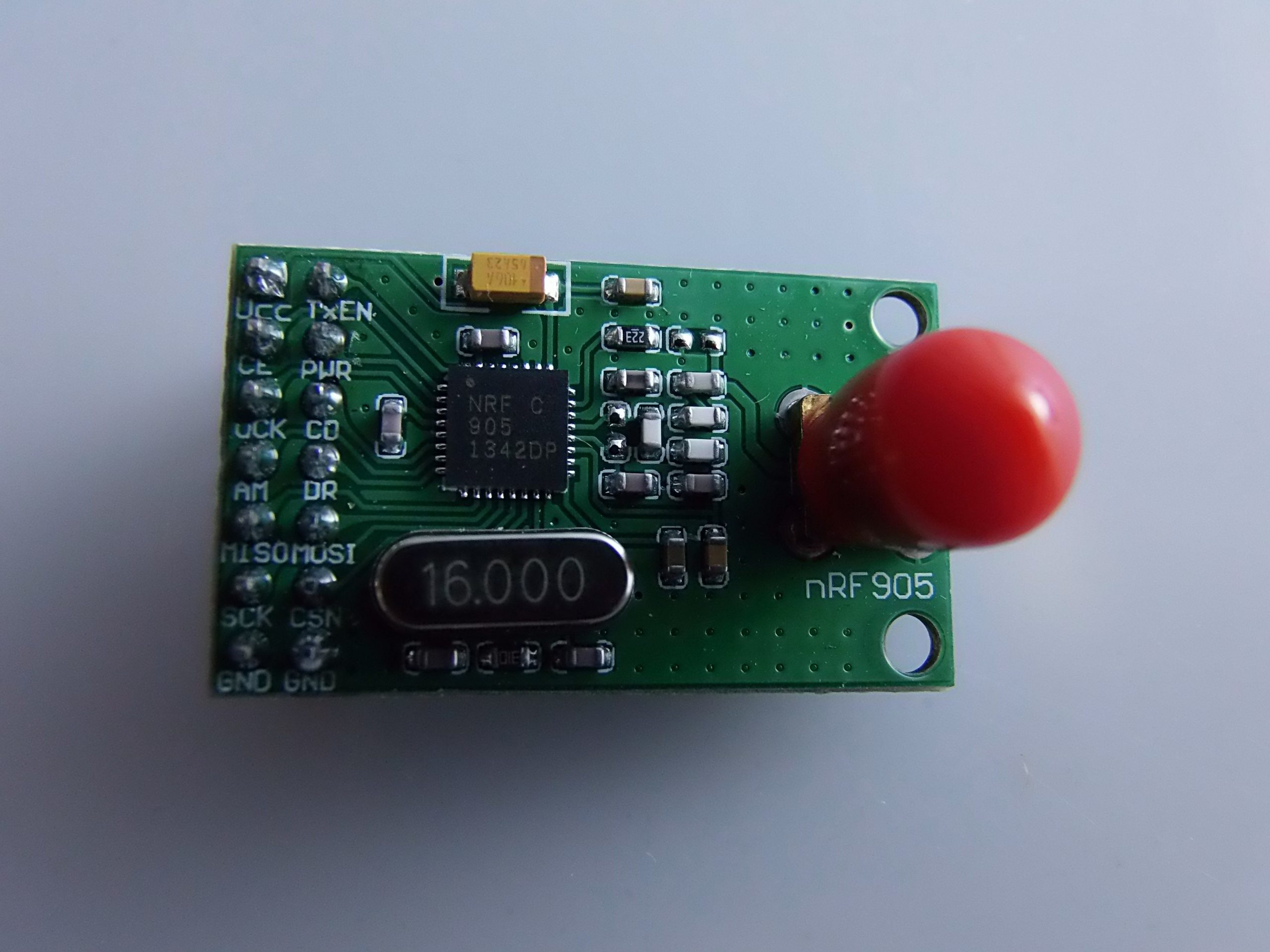 NRF905 Wireless Communication Transmission Modulo Arduino compatibile (PTR8000?+) con unntenna 433/486/915MHz NRF905 Wireless Communication Transmission Modulo Arduino compatibile (PTR8000?+) con unntenna 433/486/915MHz