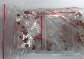 Electrolytic Condensatore Kits, 1uf-470uf 10 Pezzi of 12kinds : 50V1UF 50V2.2UF 50V3.3UF 50V4.7UF 25V10UF 25V22UF 25V33UF