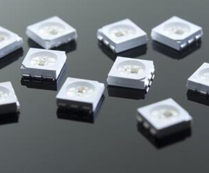 4 Pezzi WS2812S RGB SMD 5050 SOP 6 PIN LED con integrato controller DC 5V