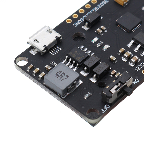 Wemos TTGO ESP32 WOORM Wi-Fi Bluetooth + Schermo OLED 0.96 pollici con slot per batteria 18650 Wemos TTGO ESP32 WOORM Wi-Fi Bluetooth + Schermo OLED 0.96 pollici con slot per batteria 18650