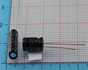 10 Pezzi Condensatore Elettrolitico 25V 47UF 5*11