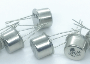 Transistor 2N2219A CAN-3 TO-39