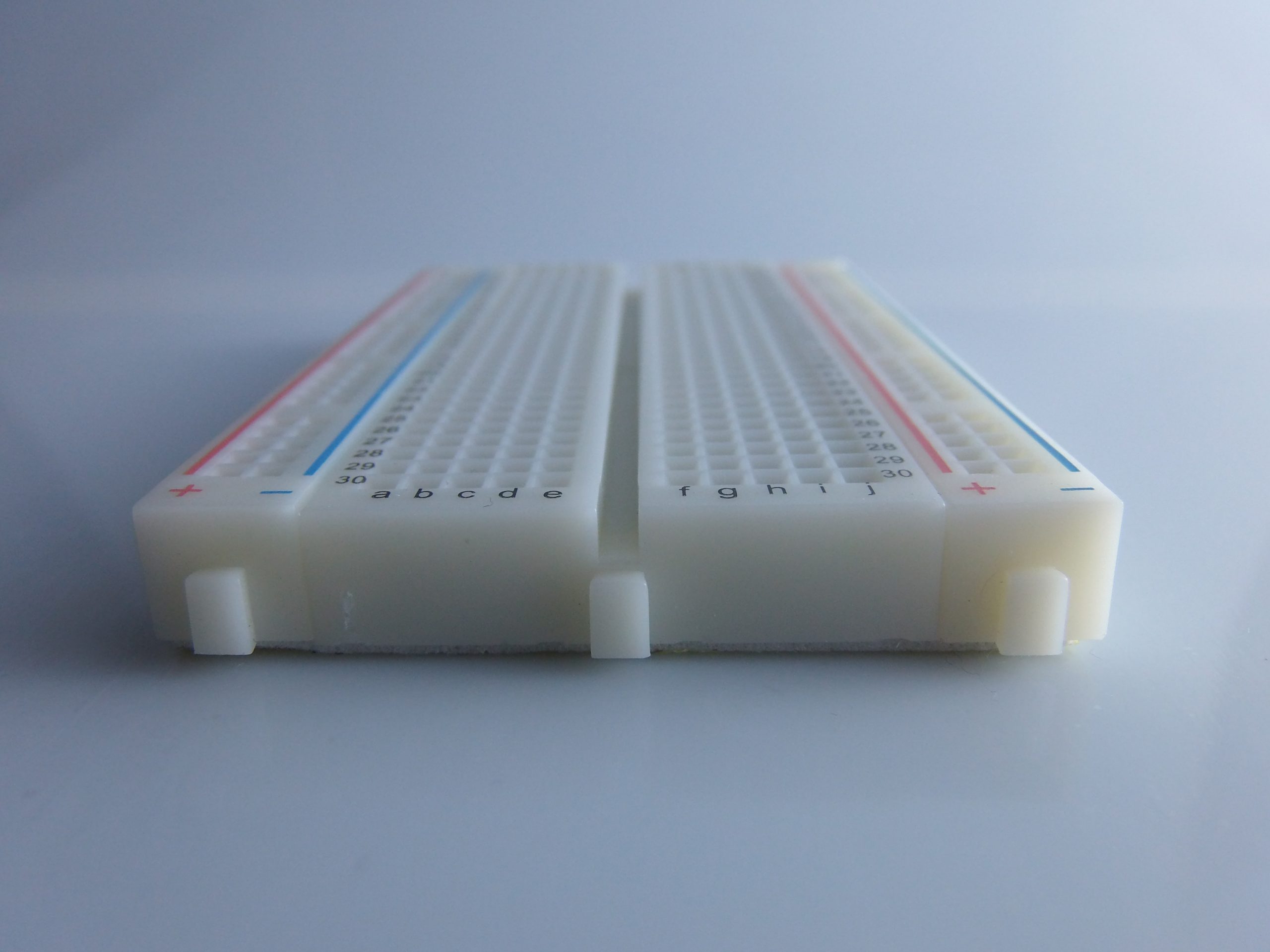 Breadboard 83x55mm 400 fori per test e prototipazione rapida - immagine 13