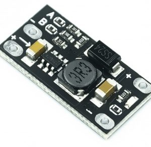Il modulo boost mini DC-DC da 3,7 V a 12V supporta il boost della batteria al litio con uscita 5V / 8V / 9V / 12V