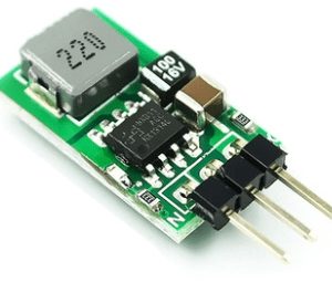 5V / 1A blocco regolatore di tensione a tre terminali ultra-piccolo / sostituto LM7805 Ingresso 5,5 ~ 32 V ad alta efficienza