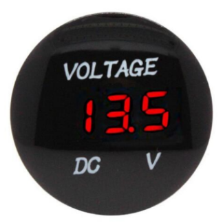 **Alt-text per SEO/accessibilità:** "Voltmetro digitale a LED per automobili e motocicli,Compatibile 12V-24V. Prodotto Arduin