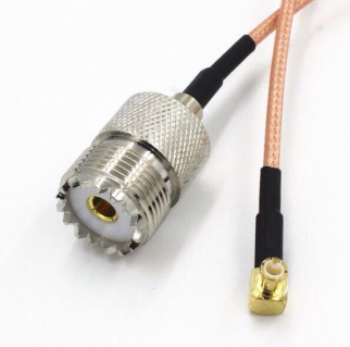 Connettore MCX-J femmina con UHF SL16 maschio inserito, 15cm di cavo RG316. Prodotto per elettronica/maker. SKU ARD0010790.