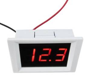 Voltmetro di allarme digitale DC per alta e bassa tensione con linee di allarme personalizzabili, 2 gamme (4,5-40 V). SKU ARD