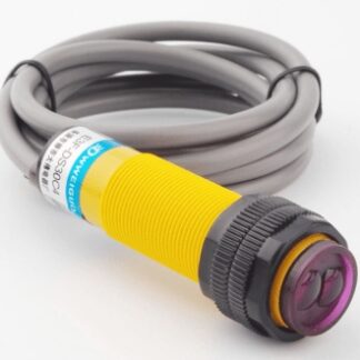 **Alt-text SEO/Accessibilità:** Sensore fotografico M18 E3F-DS30C4 npn cilindrico per elettronica/maker. SKU ARD0011883, € 4,