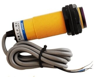 Interruttore fotoelettrico a riflessione diffusa ARDUiner E3F3-DS50P1 M30 - 50 cm, PNP, normale aperto, 3 fili. Disponibile s