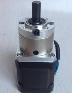 Ingranaggio planetario 42BYG da 48mm, motore passo-passo con potenza superiore a 1/3.71. SKU ARD009103, disponibile in stock.