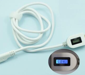 Cavo Micro USB per ricarica e test di voltaggio e corrente, utile per la programmazione elettronica. SKU ARD009459." Questo a