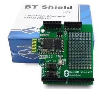 Shield Bluetooth HC-06 per Arduino. Dispositivo compatibile con Arduino che permette la connessione Bluetooth per facilitare