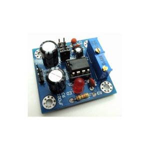 Il modulo impulsi NE555 aggiorna la frequenza del ciclo di lavoro del modulo LM358 regolabile