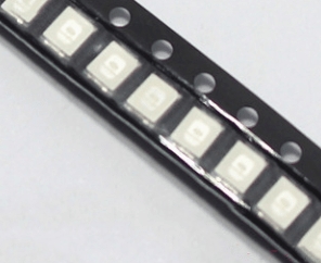 Kit LED UV 395-400nm 0.5W SMD – 8 Pezzi