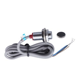 Interruttore di prossimità del sensore Hall NJK-5002C Sonda del sensore di induzione magnetica NPN a tre fili 6-36V DC