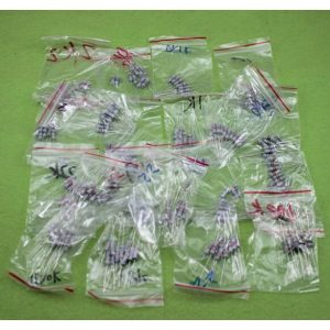 Kit da 1 w Resistenze, 33K-2.2M, 10 pezzi da 23 tipi: 33K, 36K, 43K, 47K, 56K, 62K, 75K, 82K, 100K, 120K, 150K, 180K, 200K, 220K